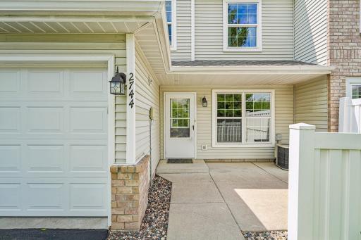 2744 Wagon Wheel Trail, Chaska, MN 55318