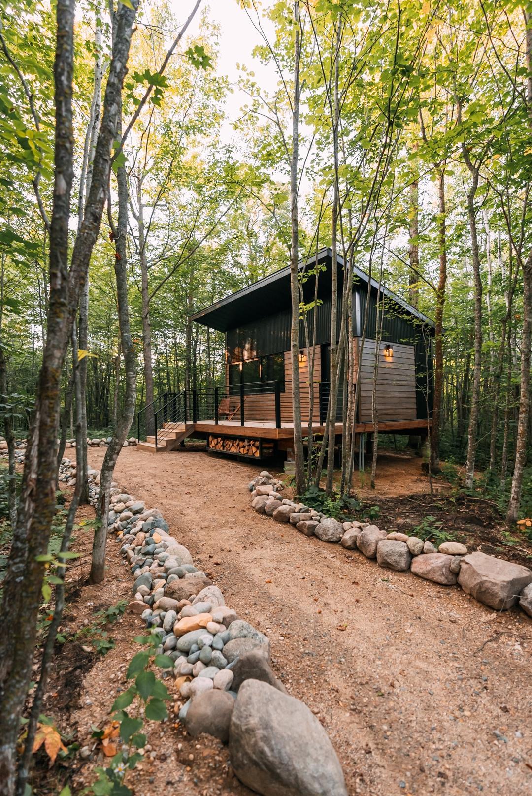 Tiny cabin 2
