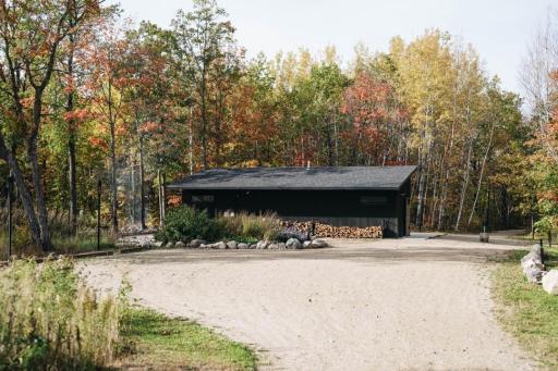 'The local'- shared space with 2 private bathrooms, kitchen, dining