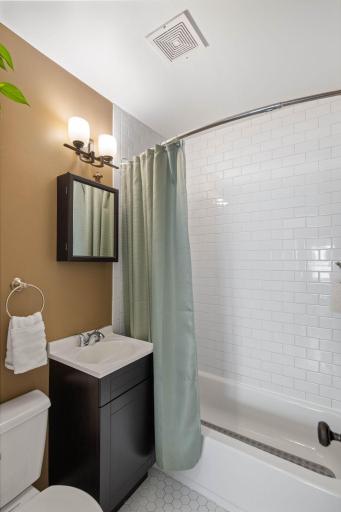 Main floor full bath