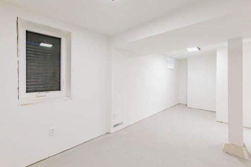 1001 18th Street S, Fargo, ND 58103