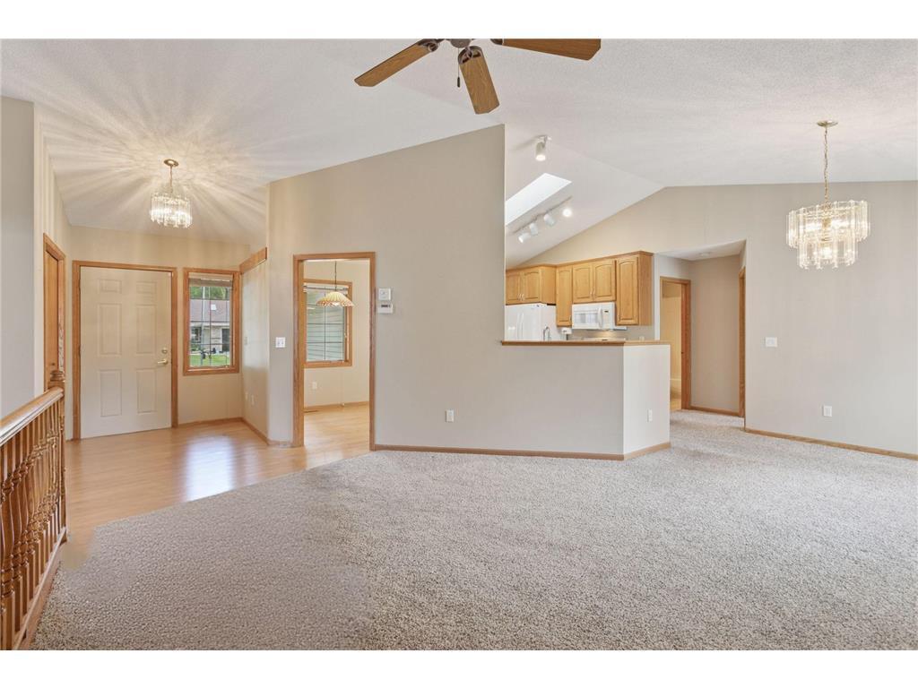Living and Kitchen1.jpg