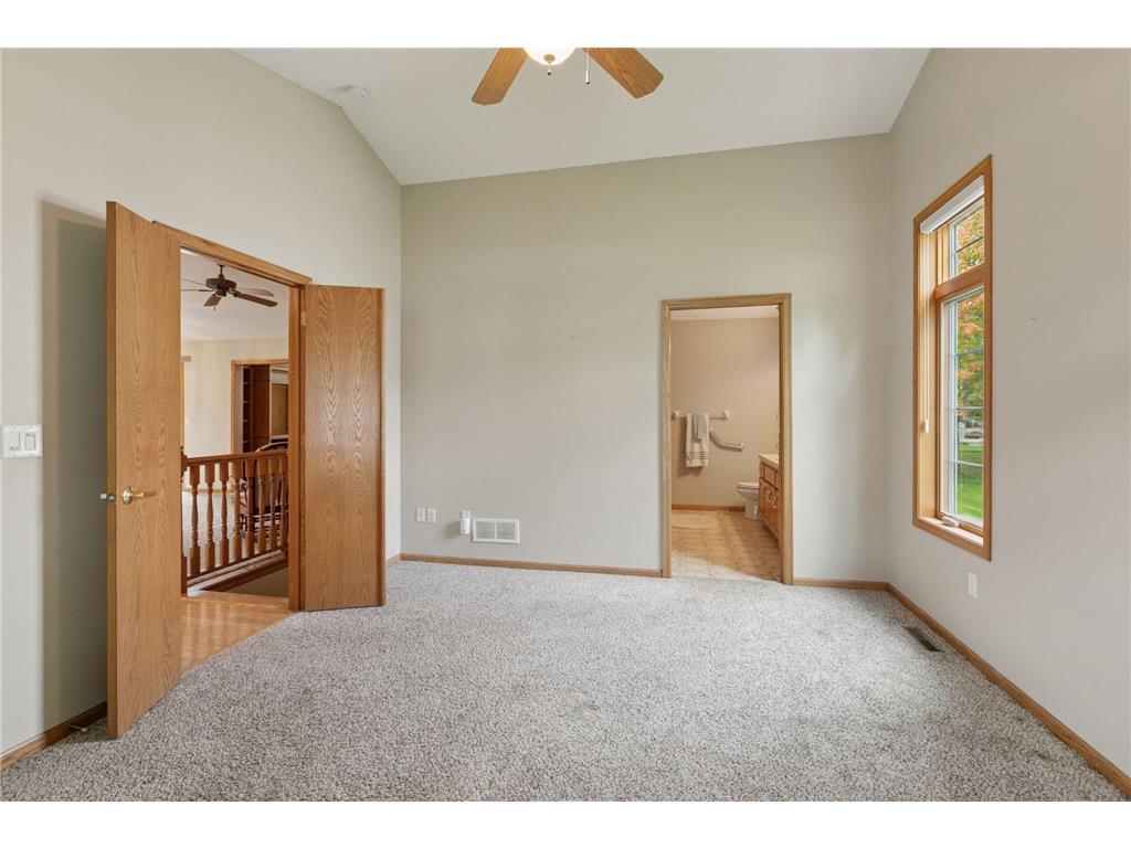 Owner Bedroom2.jpg