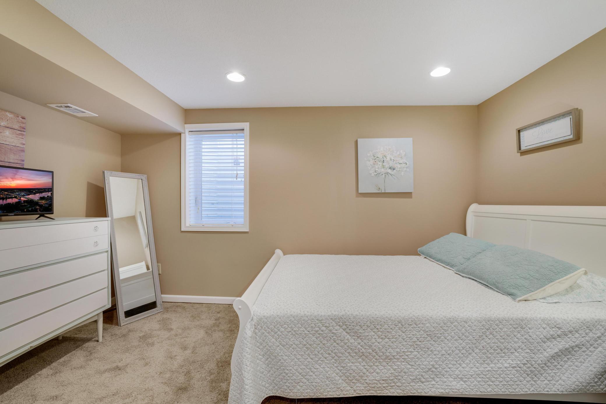 8710Photography-Web-Friendly-6258-Orleans-Ln-N-Maple-Grove-MN-55369-32.jpg