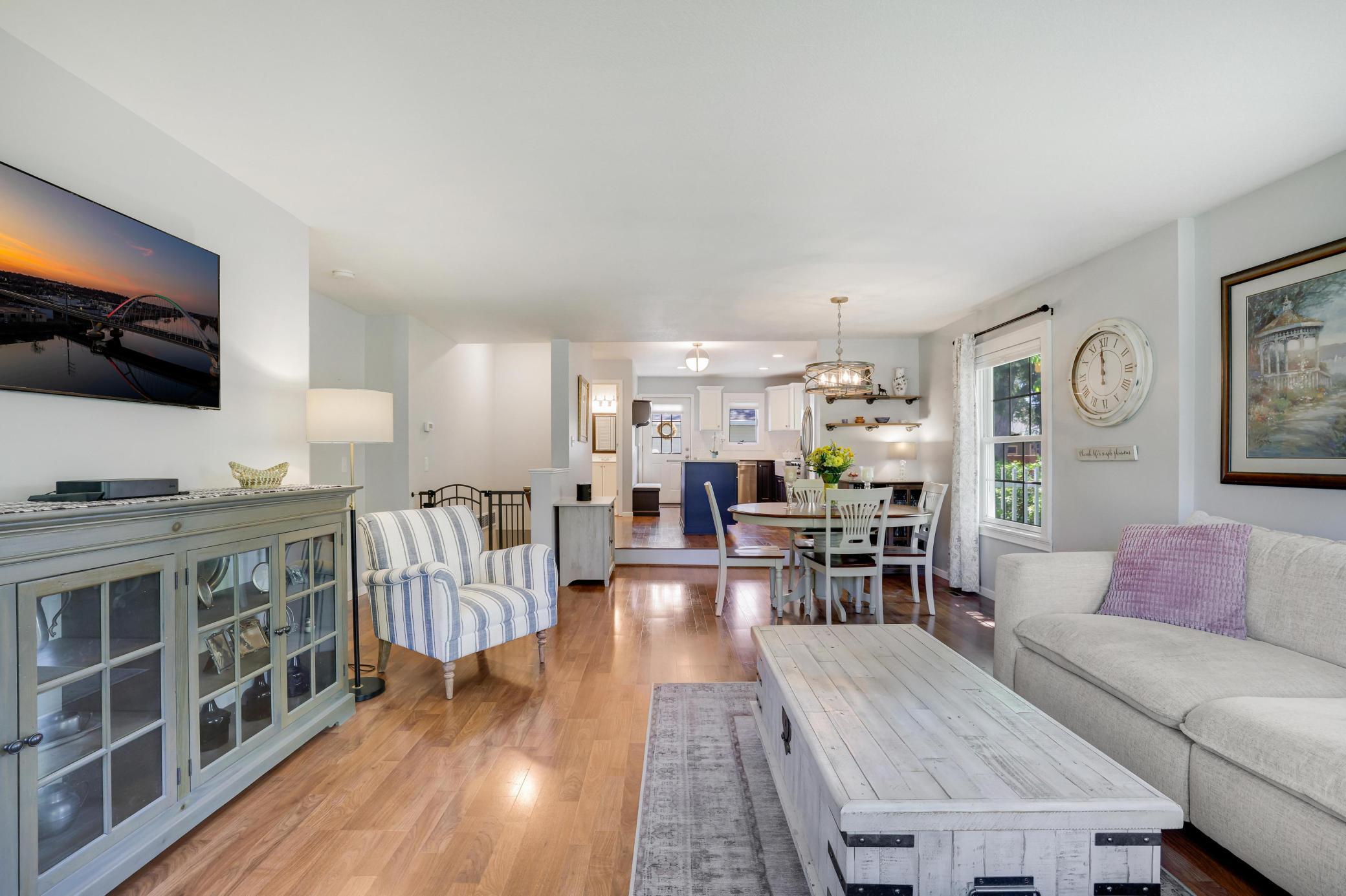 8710Photography-Web-Friendly-6258-Orleans-Ln-N-Maple-Grove-MN-55369-11.jpg