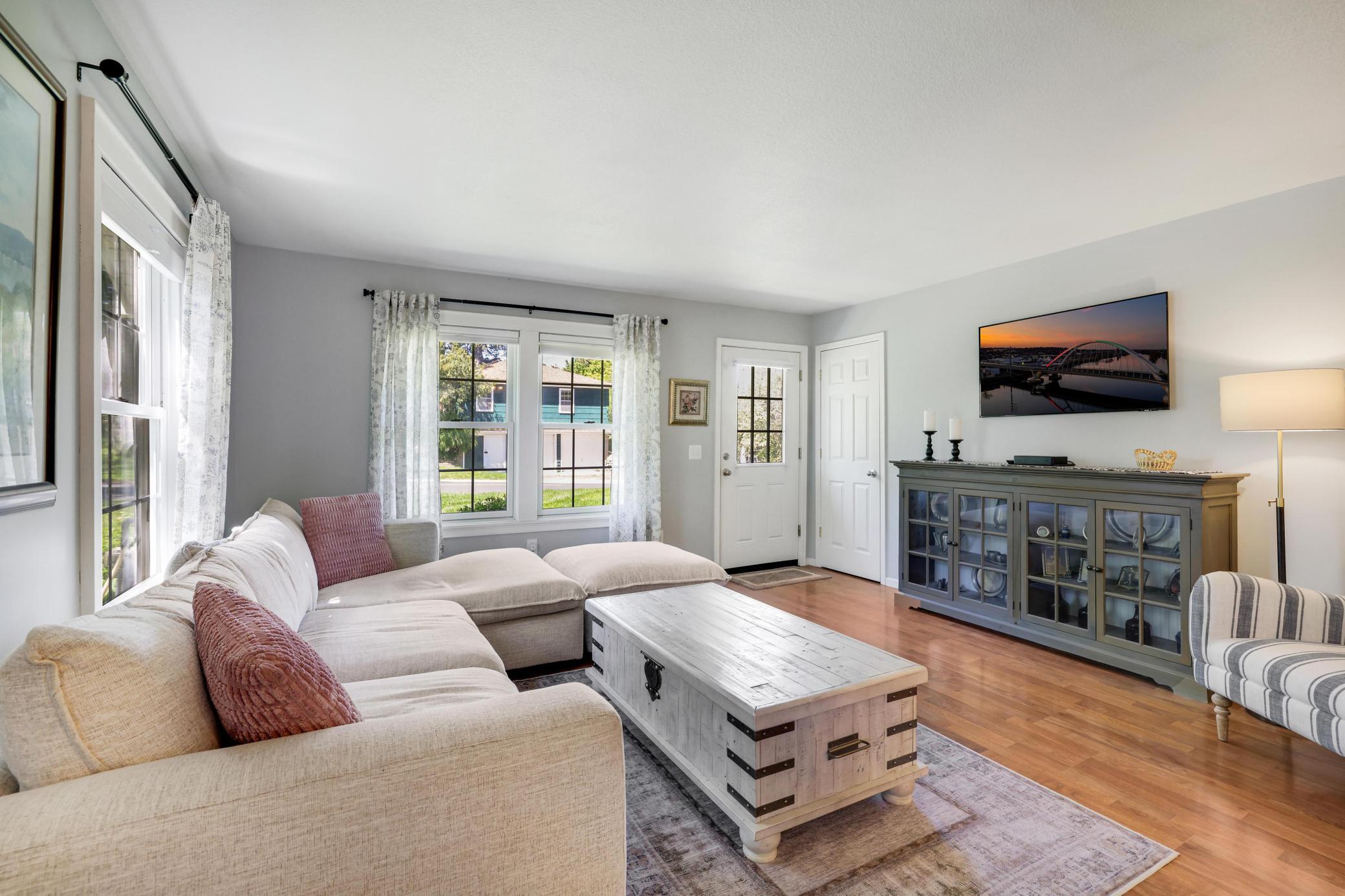 8710Photography-Web-Friendly-6258-Orleans-Ln-N-Maple-Grove-MN-55369-8.jpg