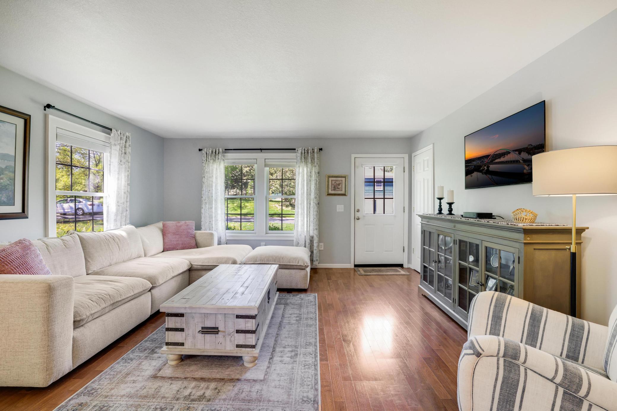 8710Photography-Web-Friendly-6258-Orleans-Ln-N-Maple-Grove-MN-55369-9.jpg