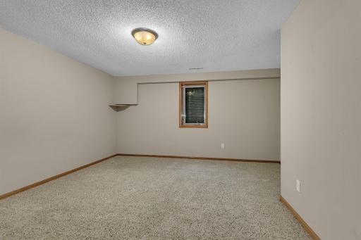 1812 Haller Way, Saint Cloud, MN 56301
