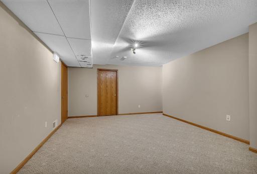 1812 Haller Way, Saint Cloud, MN 56301