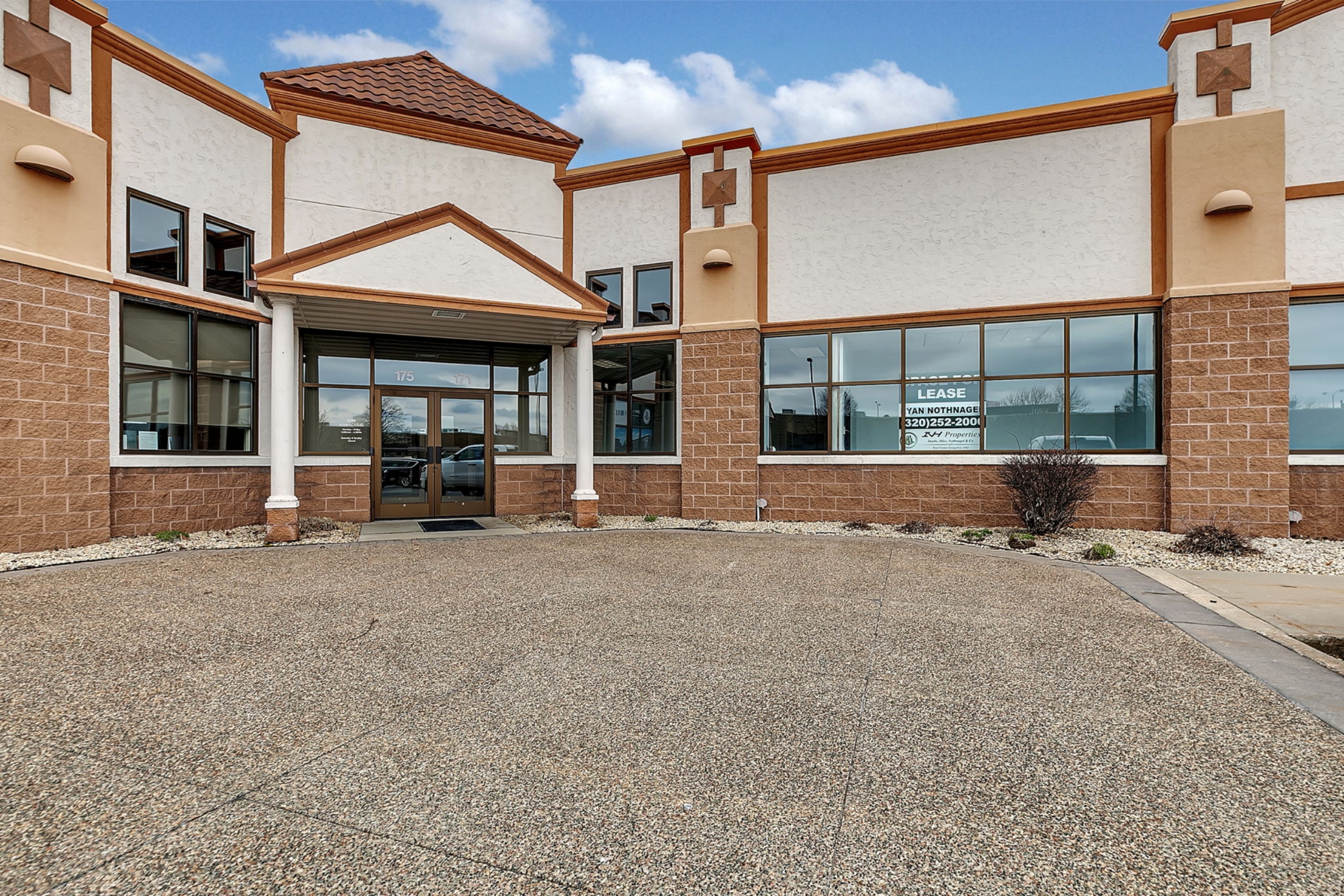 Screenshot 2026-04-21 at 14-13-13 175 7th Ave S unit 171 Waite Park MN 56387 360 Real Estate Image (Digital Media).png