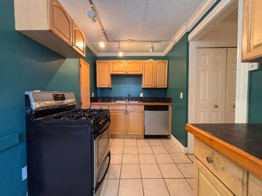 423 W 31st Street, 102, Minneapolis, MN 55408