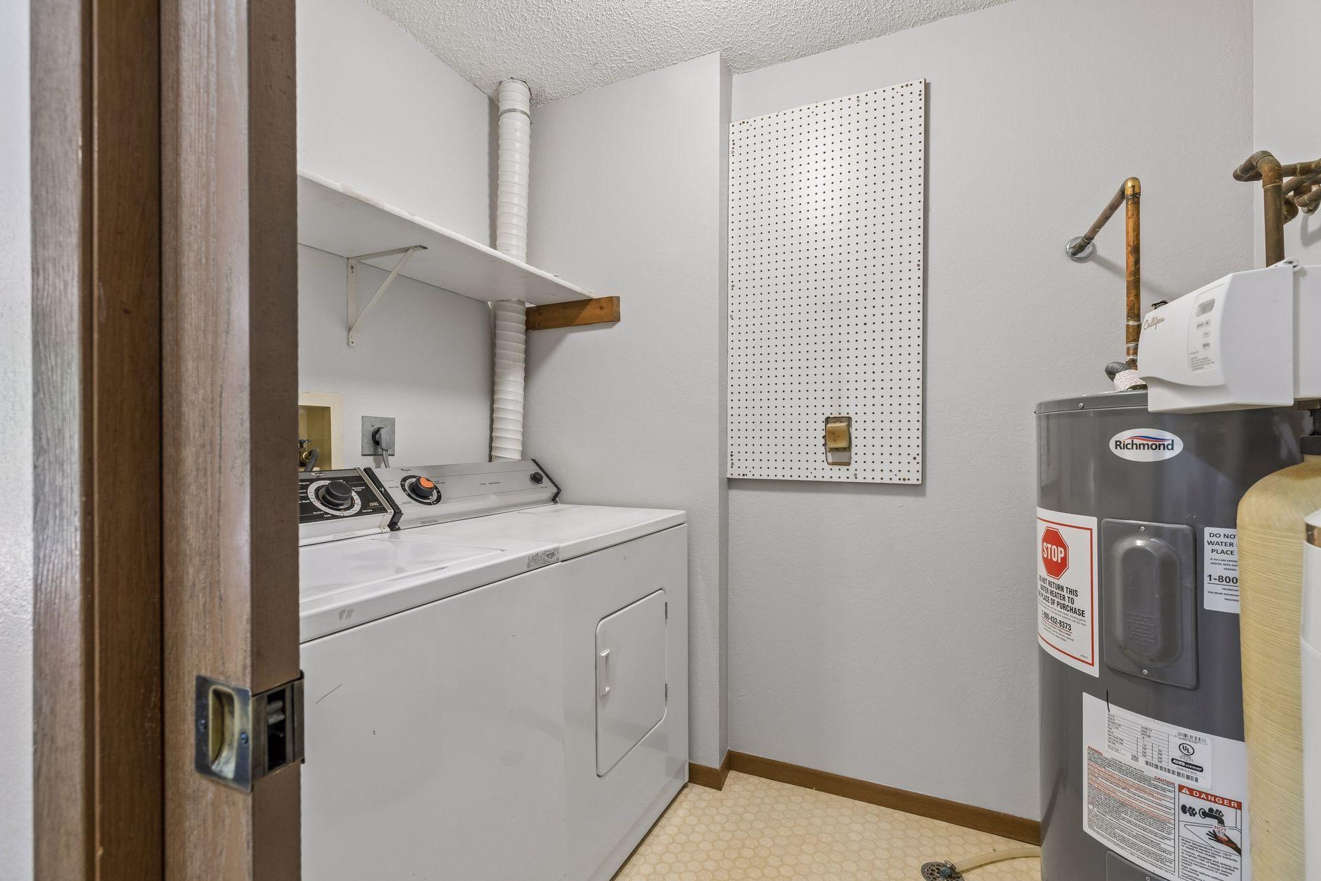 5447 Babcock Trail - Spacecrafting - 0024.jpg