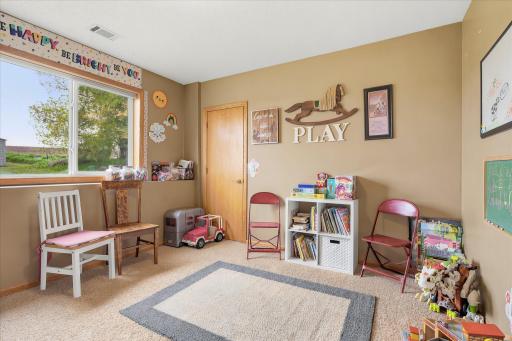 9000 Ingram Avenue NW, Annandale, MN 55302