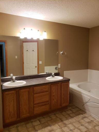 8920 Pheasant Lane, Saint Bonifacius, MN 55375