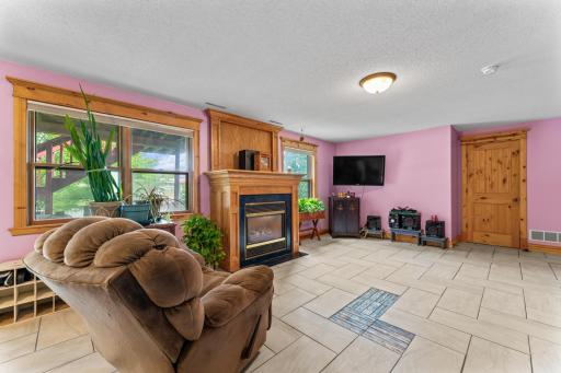 430 2nd Street SE, Plainview, MN 55964