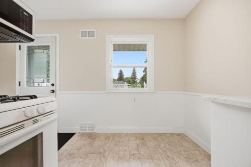 1015 Dionne Street, North Saint Paul, MN 55113