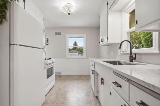 1015 Dionne Street, North Saint Paul, MN 55113
