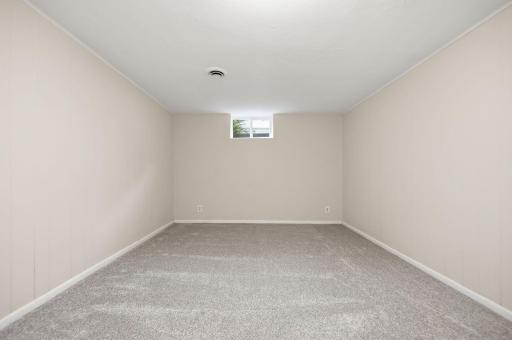 1015 Dionne Street, North Saint Paul, MN 55113