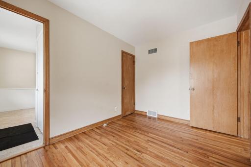 1015 Dionne Street, North Saint Paul, MN 55113