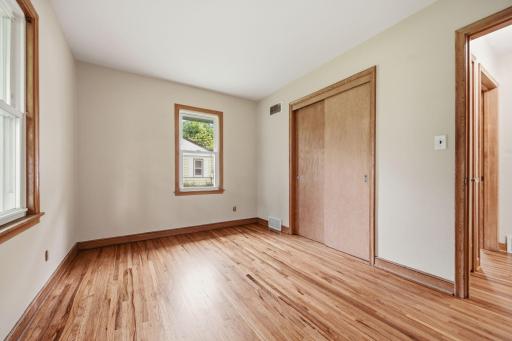 1015 Dionne Street, North Saint Paul, MN 55113