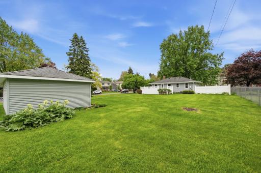 1015 Dionne Street, North Saint Paul, MN 55113