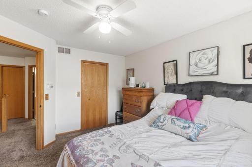 7036 49th Street N, Saint Paul, MN 55128