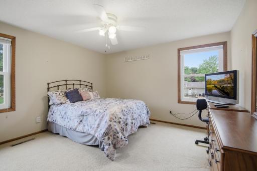 2000 9th Street SW, Austin, MN 55912