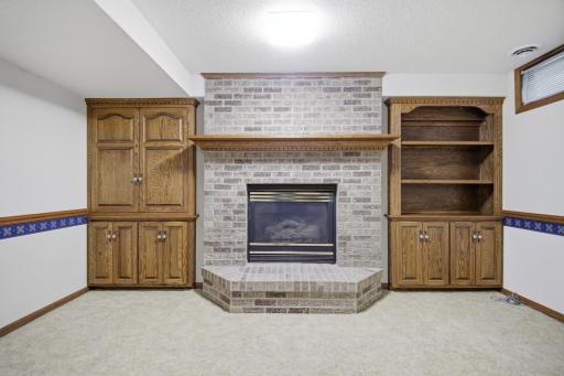 2000 9th Street SW, Austin, MN 55912