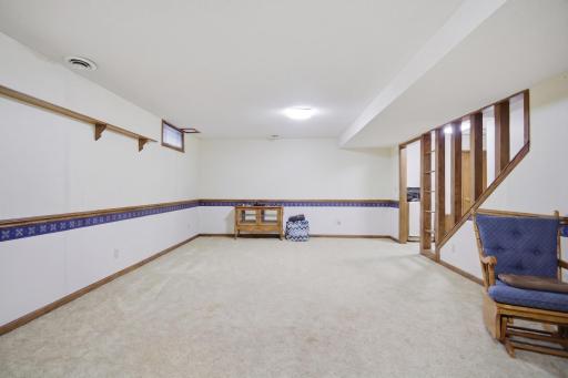 2000 9th Street SW, Austin, MN 55912
