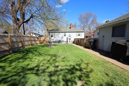 15 2nd Street SE, Hillsboro, ND 58045