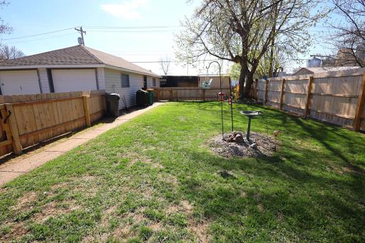 15 2nd Street SE, Hillsboro, ND 58045