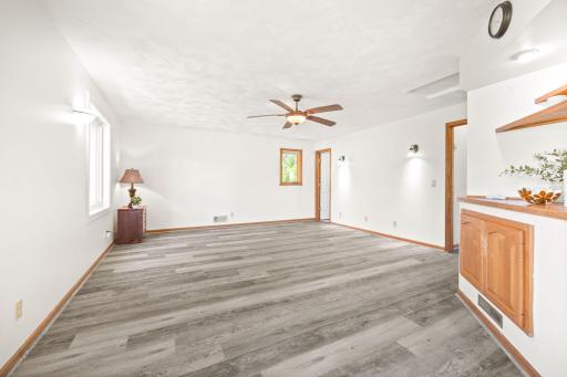 4686 Penkwe Way, Saint Paul, MN 55122