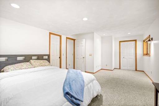 4686 Penkwe Way, Saint Paul, MN 55122