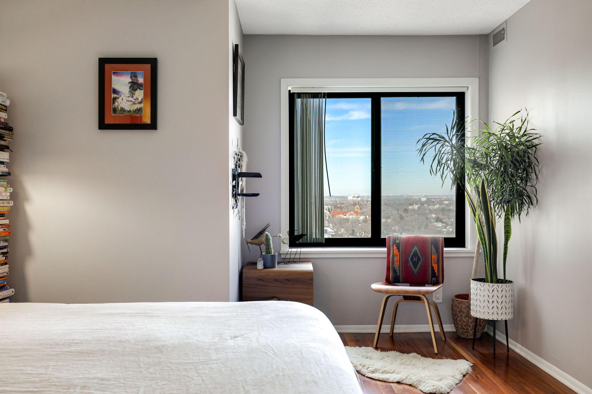 32-web-or-mls-110 1st Ave NE F1601, Minneapolis-36.jpg