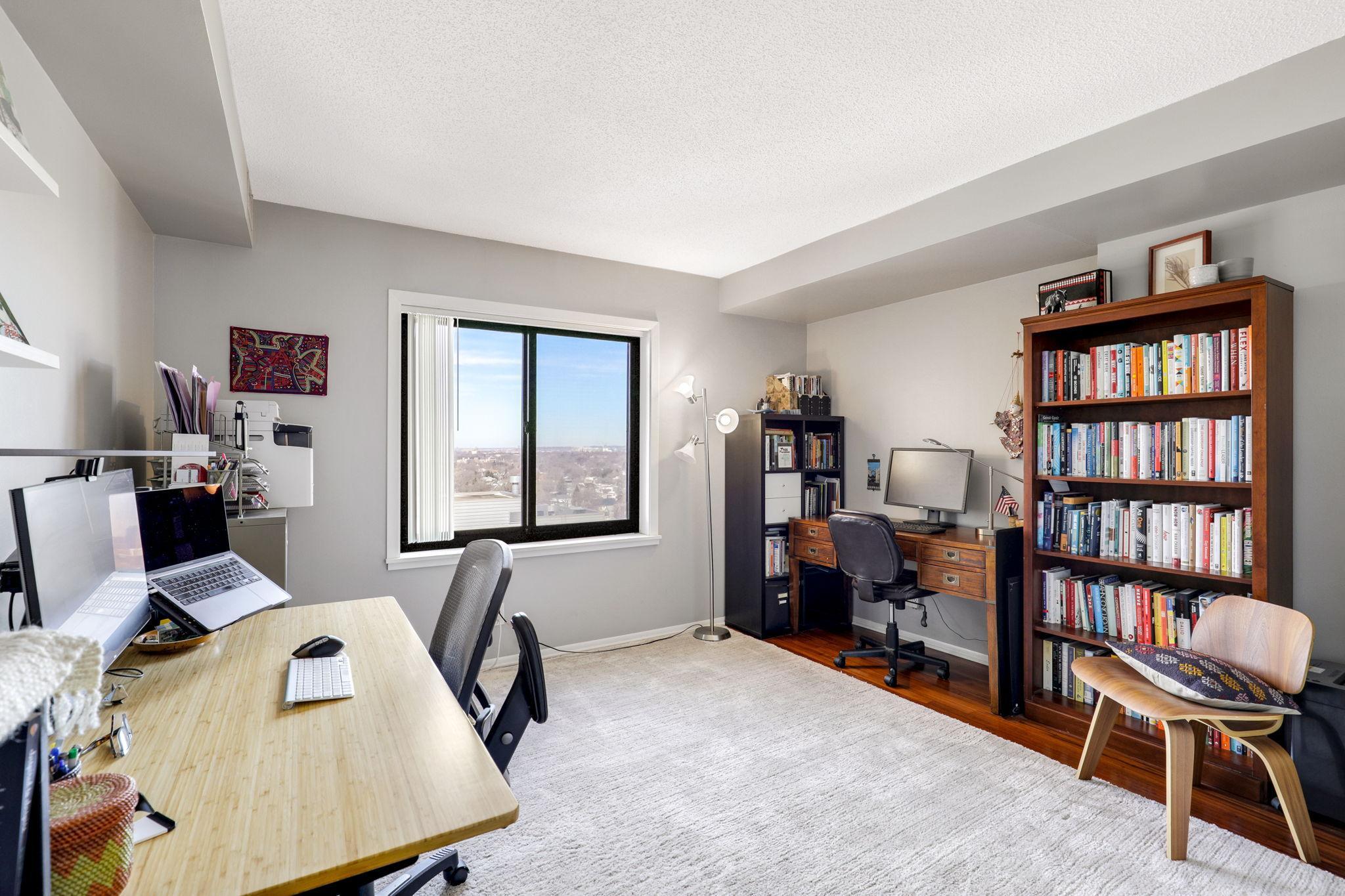 26-web-or-mls-110 1st Ave NE F1601, Minneapolis-26.jpg