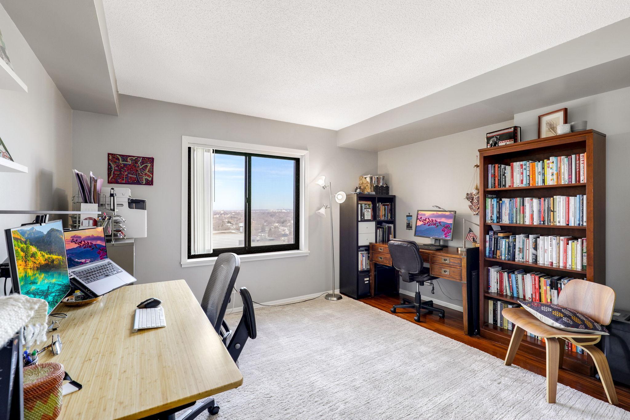 25-web-or-mls-110 1st Ave NE F1601, Minneapolis-25.jpg