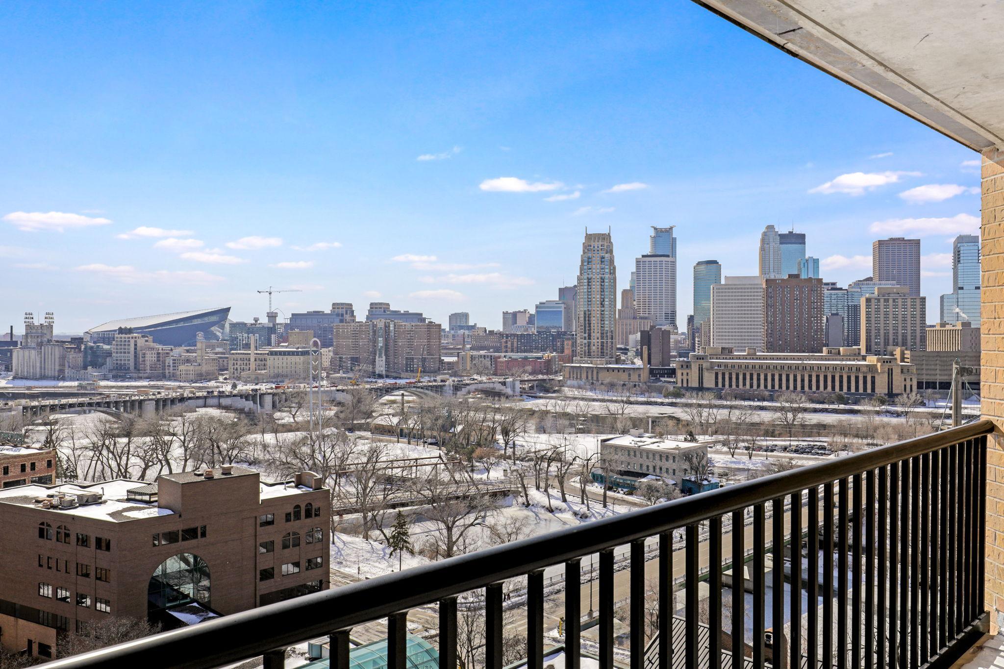 37-web-or-mls-110 1st Ave NE F1601, Minneapolis-38.jpg
