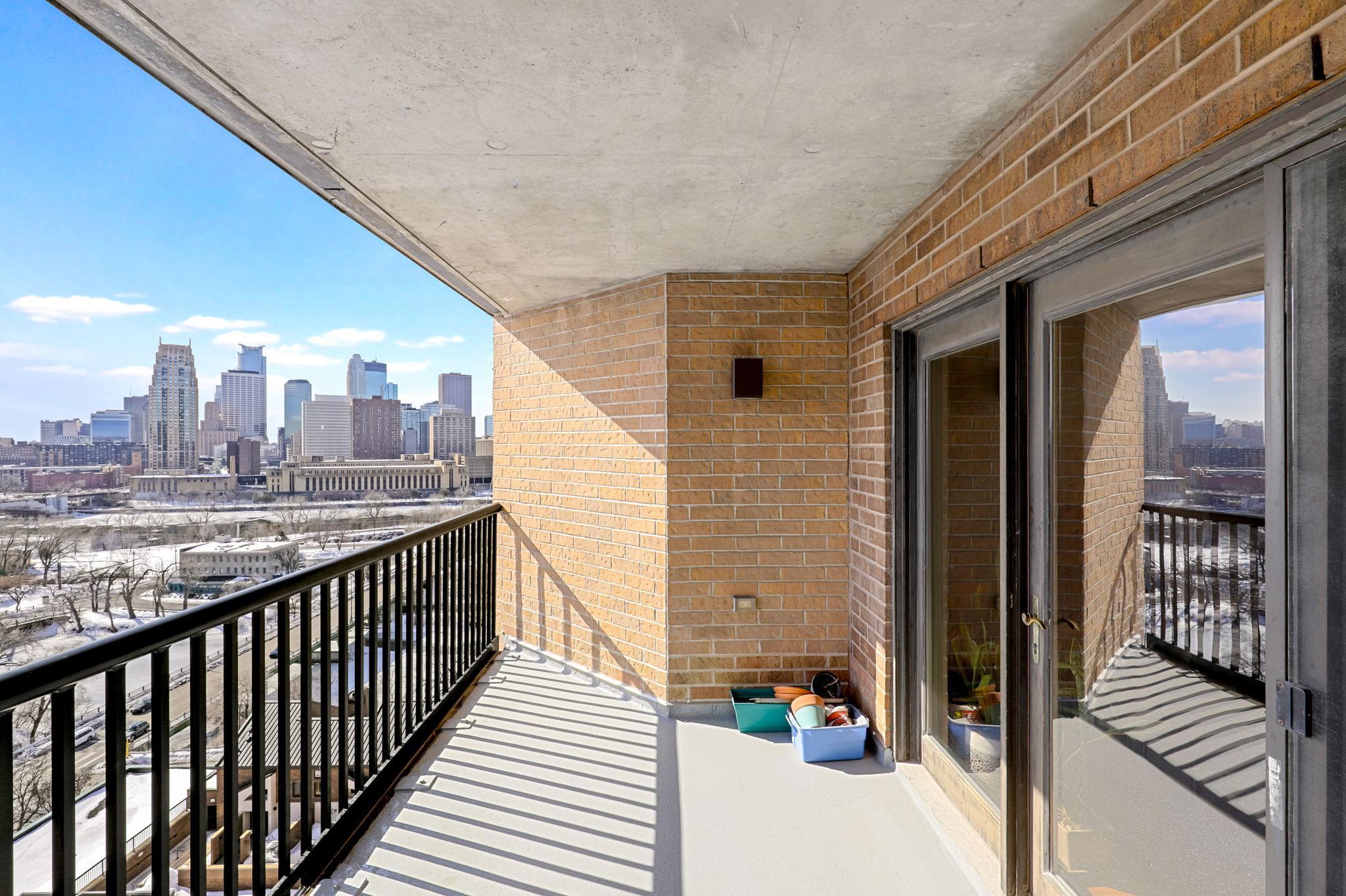 38-web-or-mls-110 1st Ave NE F1601, Minneapolis-39.jpg