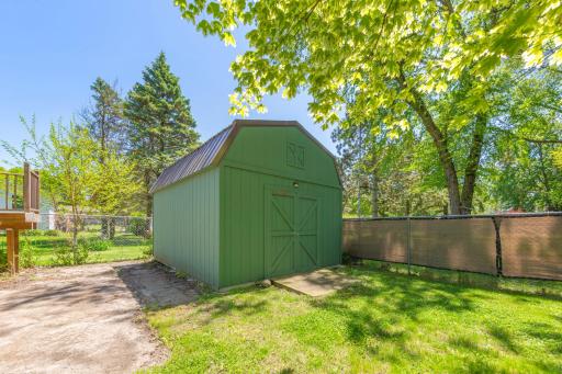 421 10th Avenue SE, Faribault, MN 55021
