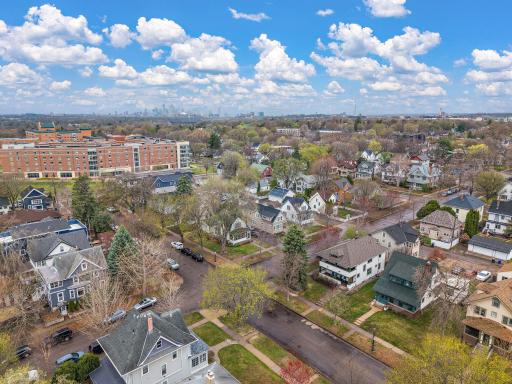 2017 Laurel Avenue, Saint Paul, MN 55104