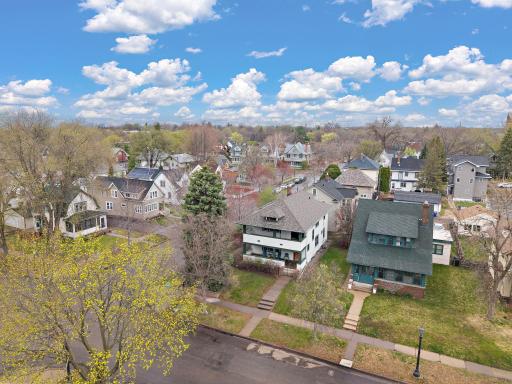 2017 Laurel Avenue, Saint Paul, MN 55104