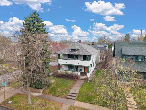 2017 Laurel Avenue, Saint Paul, MN 55104