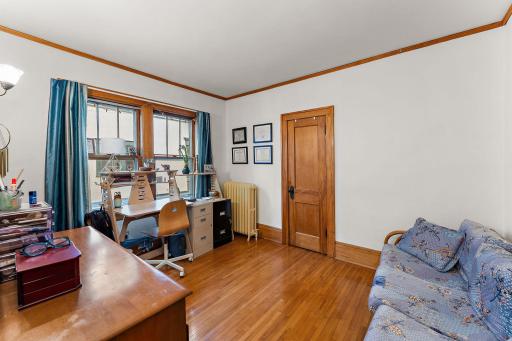 2017 Laurel Avenue, Saint Paul, MN 55104