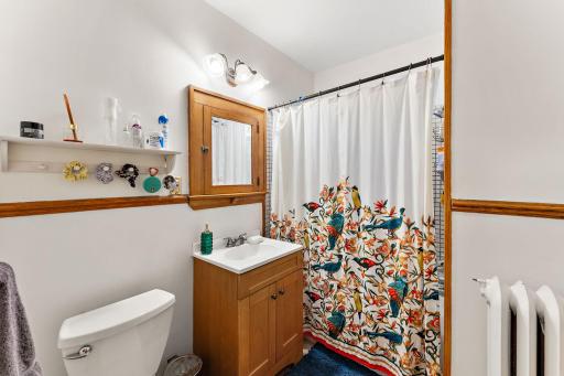2017 Laurel Avenue, Saint Paul, MN 55104