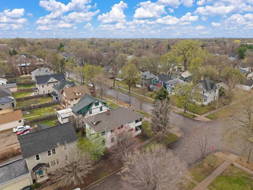 2017 Laurel Avenue, Saint Paul, MN 55104