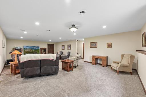 1233 119th Avenue, Roberts, WI 54023