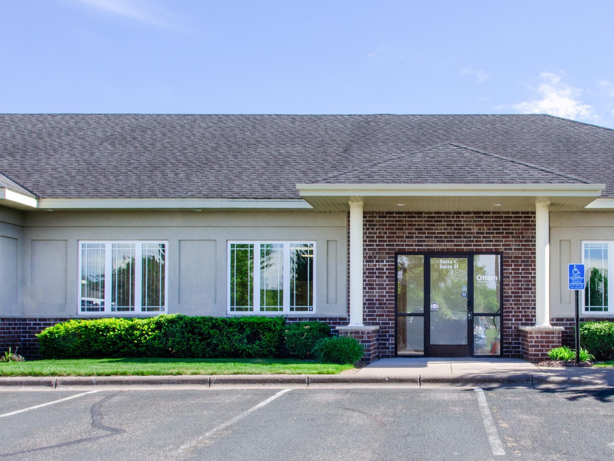 01 - Exterior.jpg