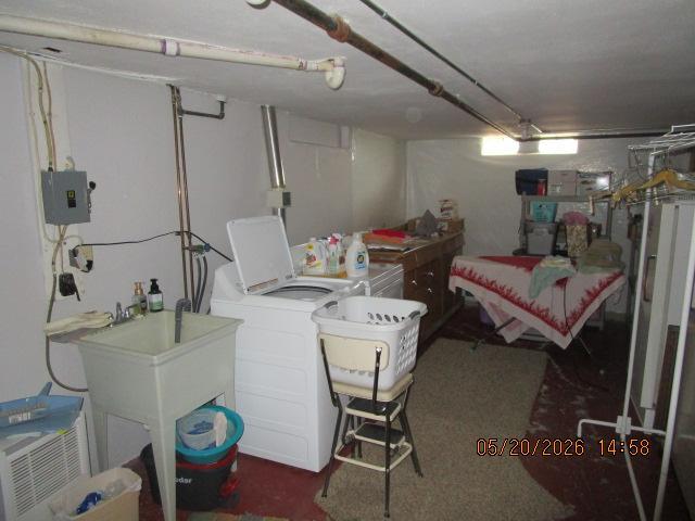 Basement Laundry Room