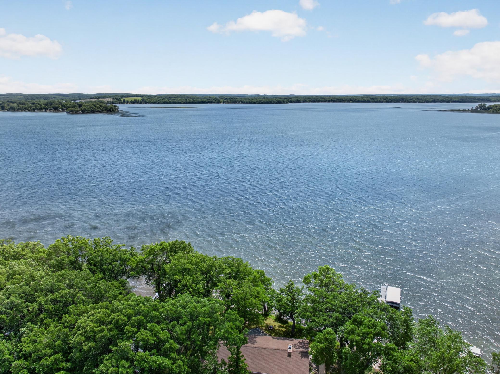 Lake View East-North.jpg