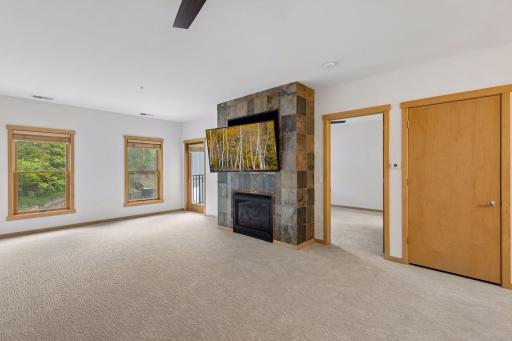 350 Main Street N, 252, Stillwater, MN 55082